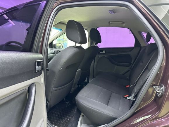 Ford Focus, 2.0 л, АТ, 2010 фото 1