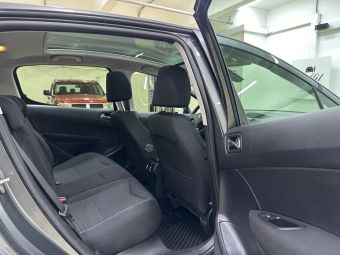Peugeot 308, 1.6 л, АКПП, 2012 фото 2