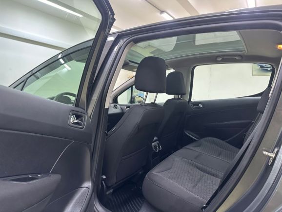 Peugeot 308, 1.6 л, АТ, 2012 фото 1