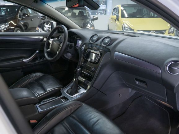 Ford Mondeo Titanium Black, 2.0 л, АТ, 2011 фото 2