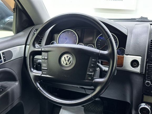 Volkswagen Touareg, 3.0 л, АТ, 2008 фото 16