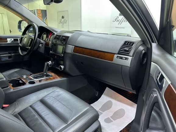 Volkswagen Touareg, 3.0 л, АТ, 2008 фото 18