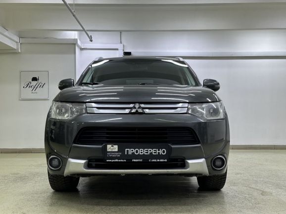 Mitsubishi Outlander, 2.0 л, Вариатор, 2014 фото 4