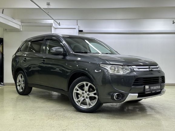 Mitsubishi Outlander, 2.0 л, Вариатор, 2014 фото 5