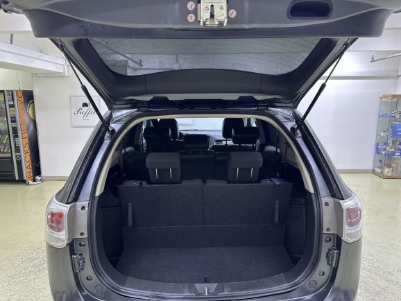 Mitsubishi Outlander, 2.0 л, Вариатор, 2014 фото 9