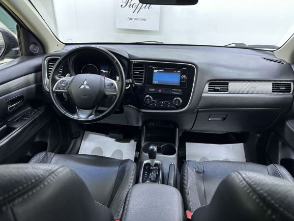 Mitsubishi Outlander, 2.0 л, Вариатор, 2014 фото 11