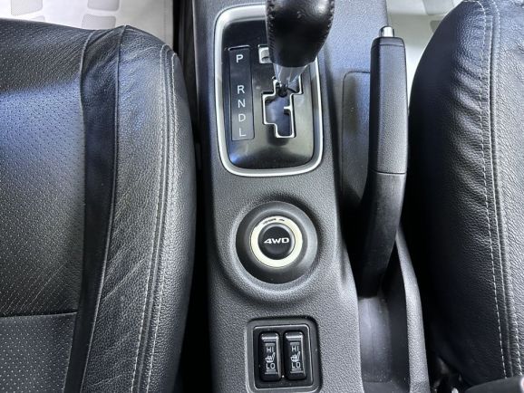 Mitsubishi Outlander, 2.0 л, Вариатор, 2014 фото 14