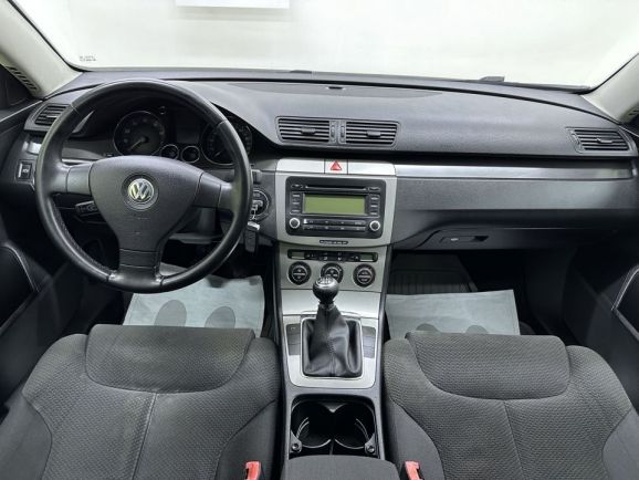 Volkswagen Passat, 2.0 л, МТ, 2005 фото 10