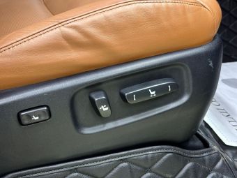 Lexus LX, 5.7 л, АКПП, 2012 фото 16