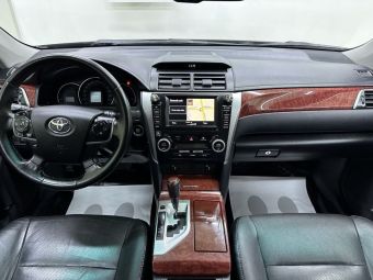 Toyota Camry, 2.5 л, АКПП, 2014 фото 13