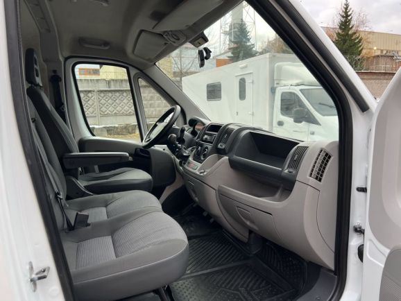 Peugeot Boxer, 2.2 л, МТ, 2011 фото 12