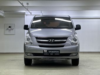 Hyundai Grand Starex, 2.5 л, АКПП, 2010 фото 4