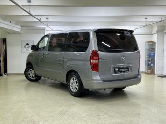 Hyundai Grand Starex, 2.5 л, АКПП, 2010 фото 6