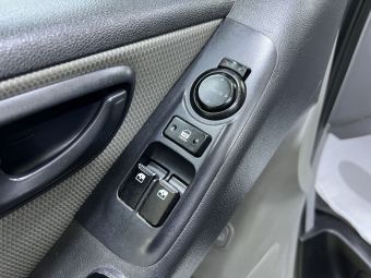 Hyundai Grand Starex, 2.5 л, АКПП, 2010 фото 12