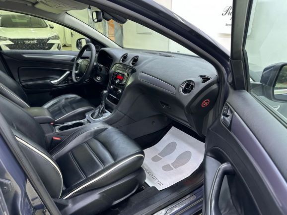 Ford Mondeo, 2.0 л, АТ, 2012 фото 17