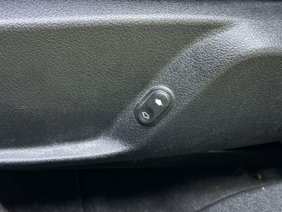 Ford Mondeo, 2.0 л, АТ, 2012 фото 1