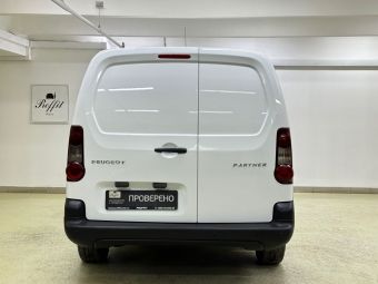 Peugeot Partner, 1.6 л, МКПП, 2012 фото 7
