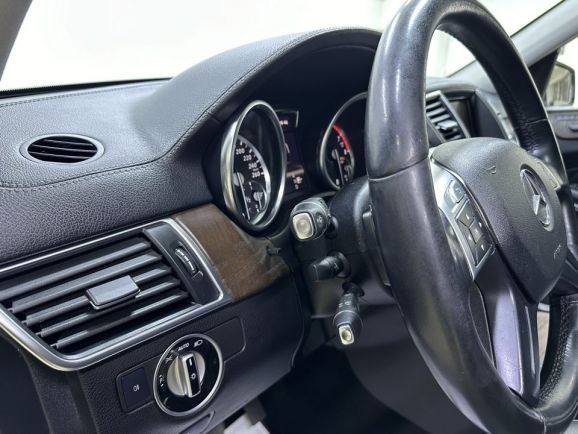 Mercedes-Benz GL-Класс GL 500 4MATIC Особая серия, 4.7 л, АТ, 2013 фото 10