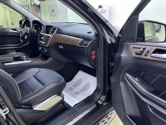 Mercedes-Benz GL-Класс GL 500 4MATIC Особая серия, 4.7 л, АТ, 2013 фото 14