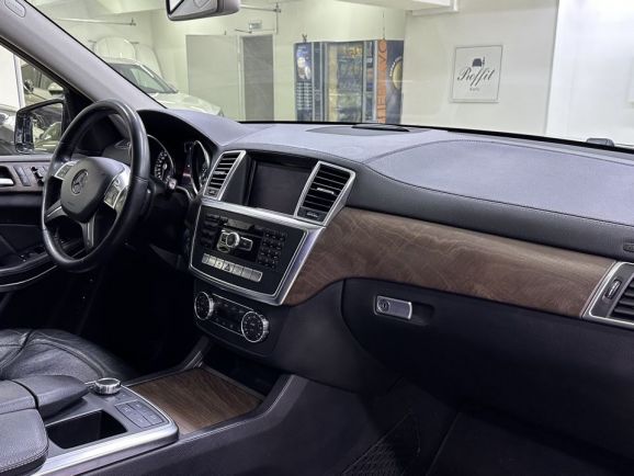 Mercedes-Benz GL-Класс GL 500 4MATIC Особая серия, 4.7 л, АТ, 2013 фото 15