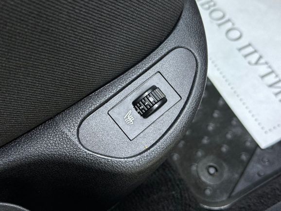 Peugeot 308, 1.6 л, АТ, 2008 фото 18