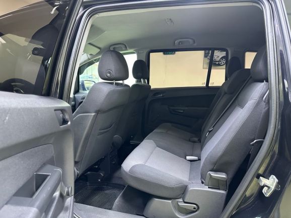 Opel Zafira, 1.8 л, Робот, 2010 фото 2