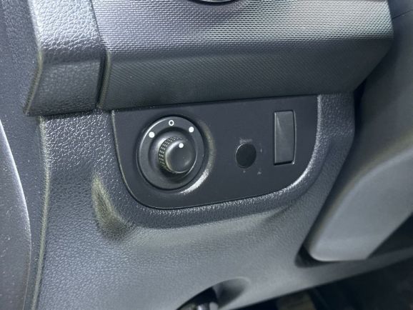 Renault Logan Privilege, 1.6 л, МТ, 2016 фото 12