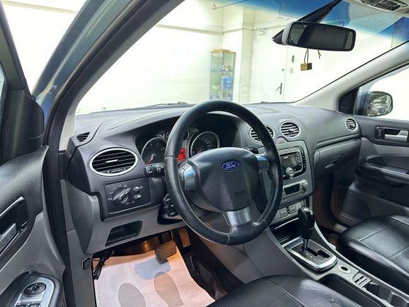 Ford Focus Titanium, 2.0 л, АТ, 2010 фото 9