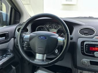 Ford Focus Titanium, 2.0 л, АКПП, 2010 фото 11