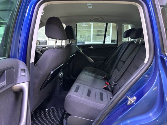 Volkswagen Tiguan, 2.0 л, АТ, 2008 фото 2