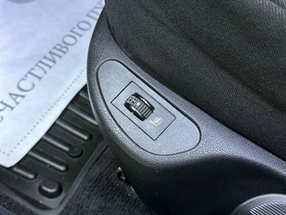 Peugeot 308, 1.6 л, АТ, 2008 фото 12