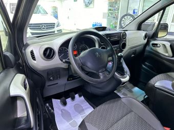 Peugeot Partner, 1.6 л, МКПП, 2013 фото 10