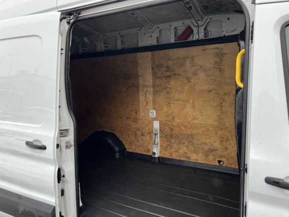 Ford Transit, 2.2 л, МТ, 2019 фото 2