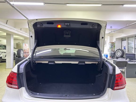 Mercedes-Benz E-Класс, 2.0 л, АТ, 2013 фото 9