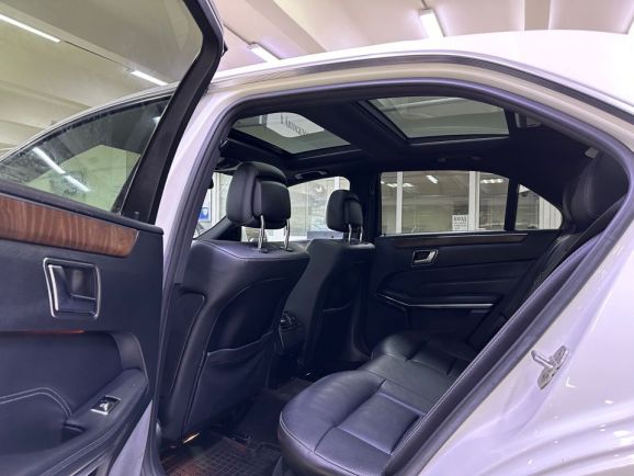 Mercedes-Benz E-Класс, 2.0 л, АТ, 2013 фото 2