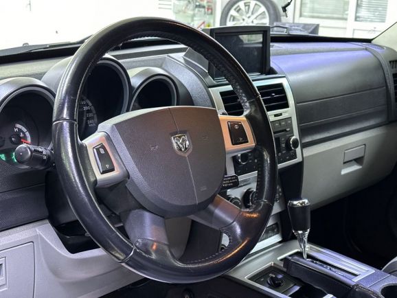 Dodge Nitro, 2.8 л, АТ, 2007 фото 11