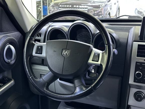 Dodge Nitro, 2.8 л, АТ, 2007 фото 13