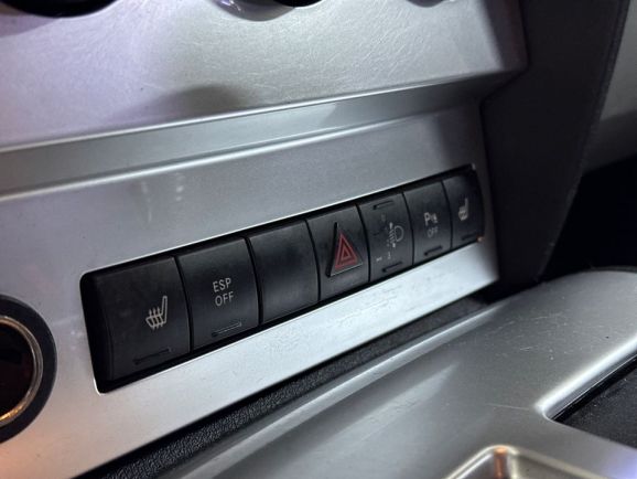 Dodge Nitro, 2.8 л, АТ, 2007 фото 17