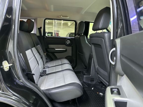 Dodge Nitro, 2.8 л, АТ, 2007 фото 2