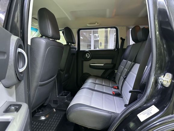 Dodge Nitro, 2.8 л, АТ, 2007 фото 1