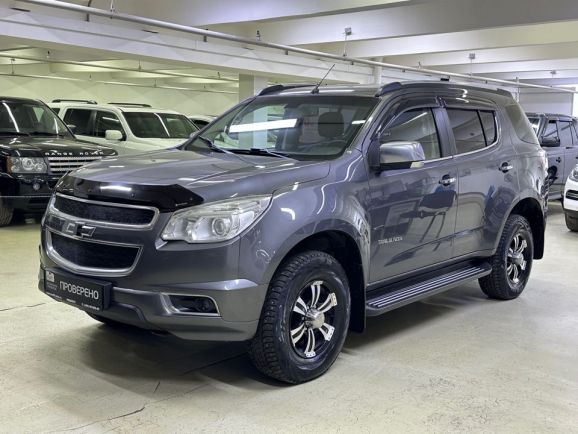 Chevrolet TrailBlazer, 2.8 л, АТ, 2014 фото 3