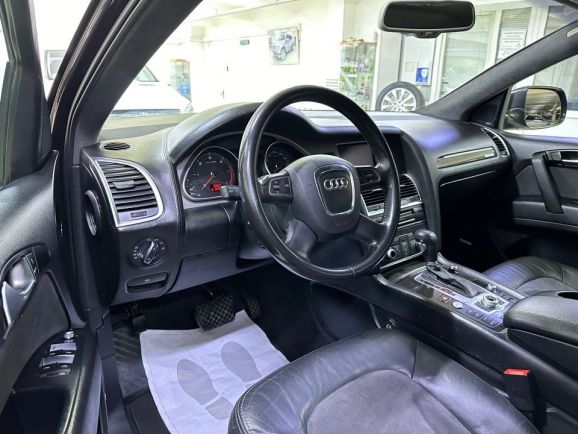Audi Q7, 3.0 л, АТ, 2010 фото 9