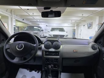 Renault Logan, 1.6 л, МКПП, 2012 фото 14