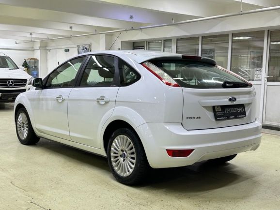 Ford Focus Ghia, 2.0 л, АТ, 2010 фото 6