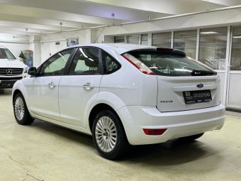Ford Focus Ghia, 2.0 л, АКПП, 2010 фото 6
