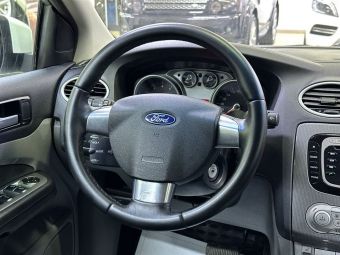 Ford Focus Ghia, 2.0 л, АКПП, 2010 фото 12