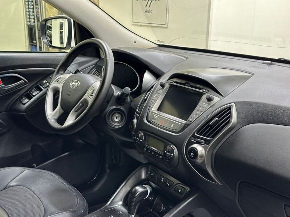 Hyundai ix35, 2.0 л, АТ, 2014 фото 1