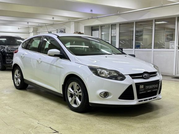 Ford Focus Titanium, 1.6 л, Робот, 2014 фото 5