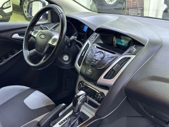 Ford Focus Titanium, 1.6 л, РКПП, 2014 фото 16