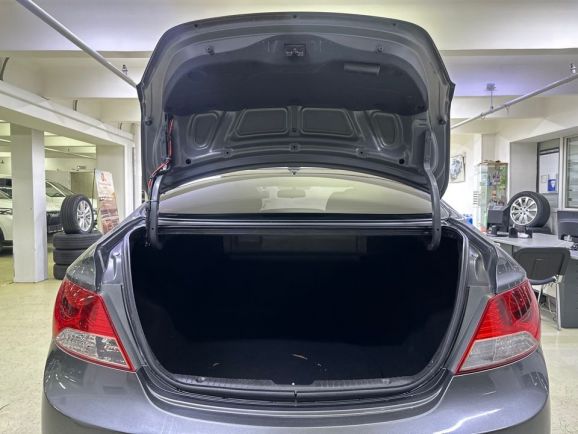 Hyundai Solaris, 1.6 л, АТ, 2012 фото 9